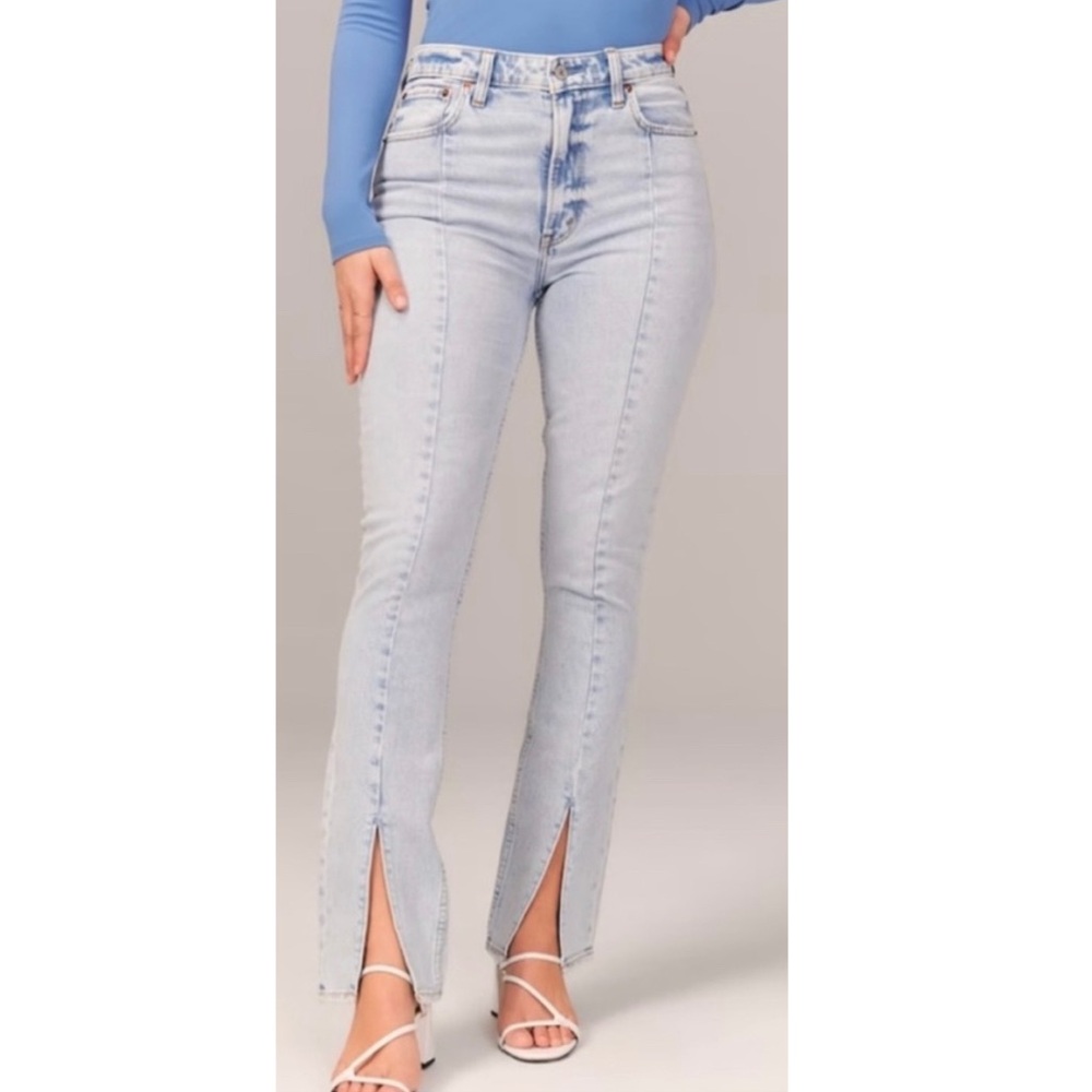 ABERCROMBIE & FITCH curve love The Skinny High Rise split hem light wash 28/6s